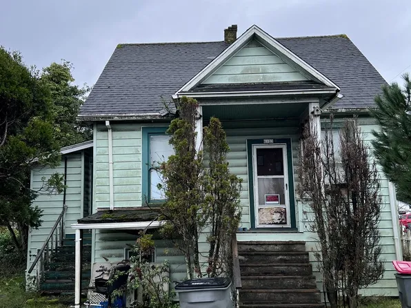 1103 Avenue F, Seaside, OR 97138