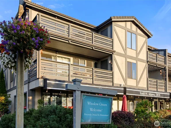 185 Madison Avenue N, Bainbridge Island, WA 98110