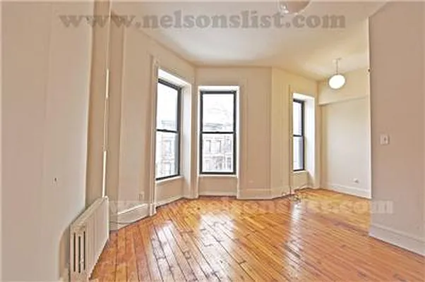 Rented by R New York | media 14