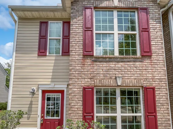 210 Meadowlark Pl, Austell, GA 30168