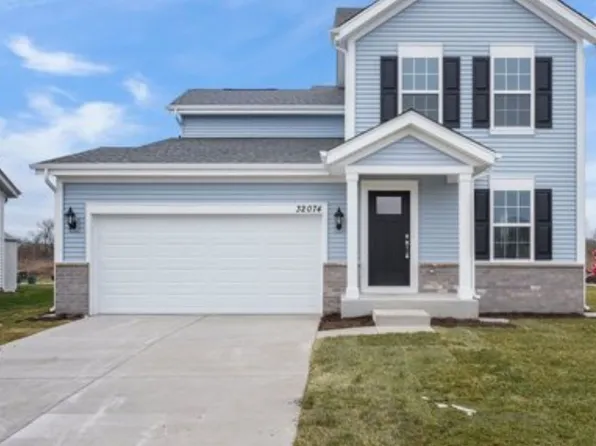 32074 Savannah Dr, Lakemoor, IL 60051
