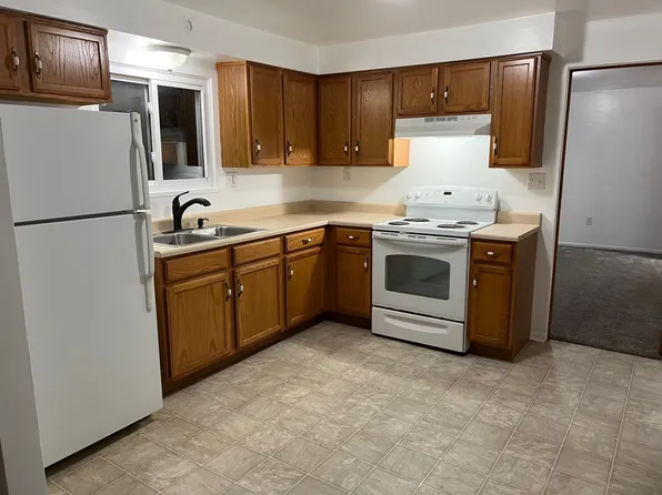 309 W Main St #2, New Alexandria, PA 15670