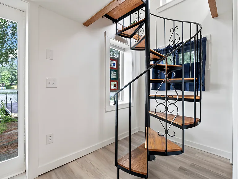 62 Shore Rd — Photo 14