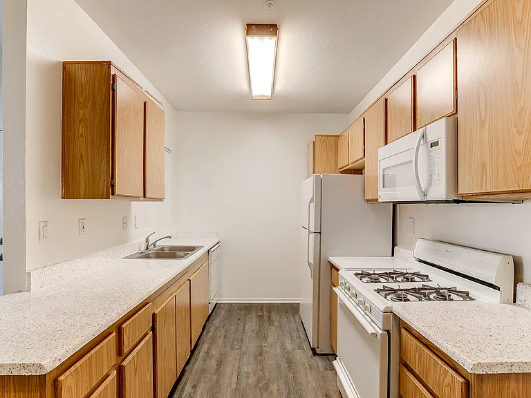 Portofino Apartments — Photo 10