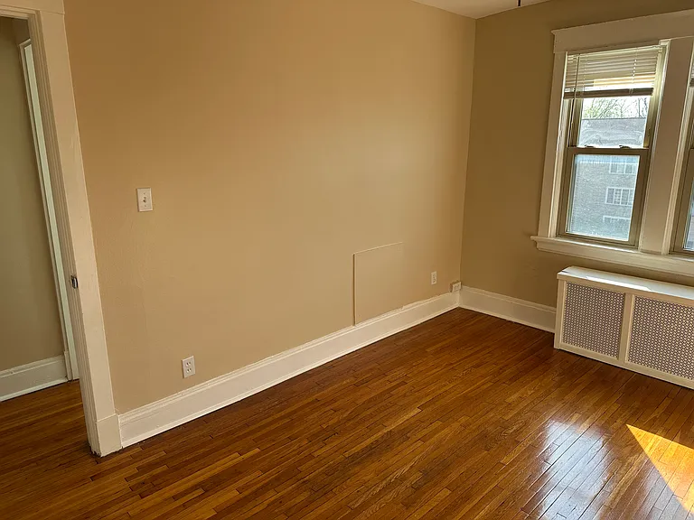 4828 Glenway Ave — Photo 21