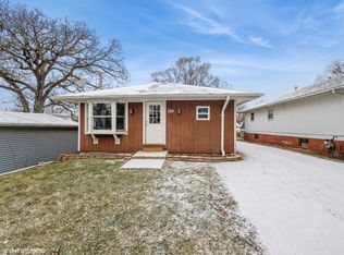 324 Glenwood Dr, Round Lake Beach, IL