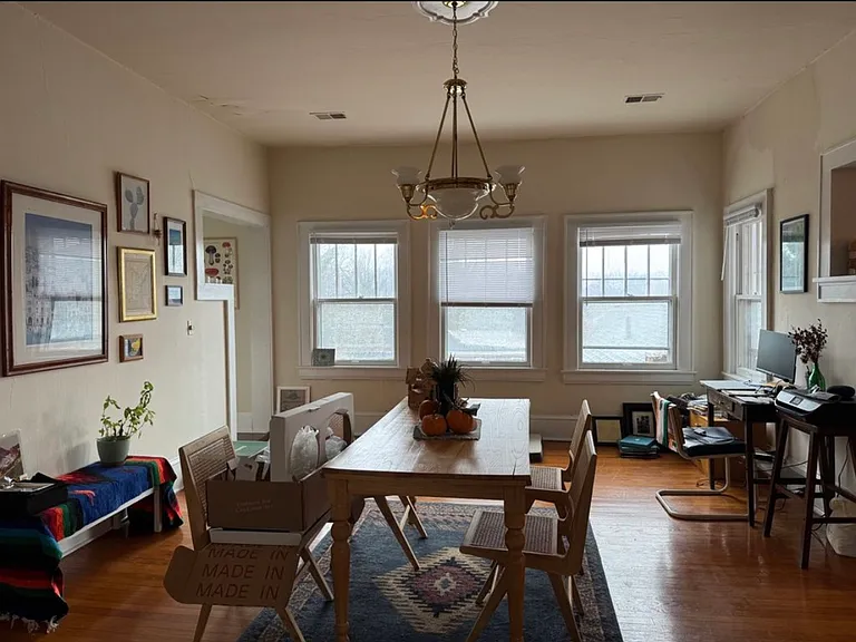 528 Woods Ave SW #3 — Photo 4