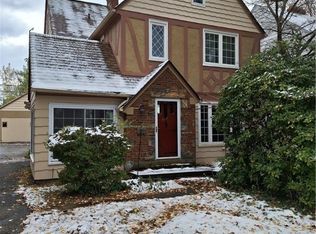 3514 Radcliffe Rd, Cleveland Heights, OH 44121