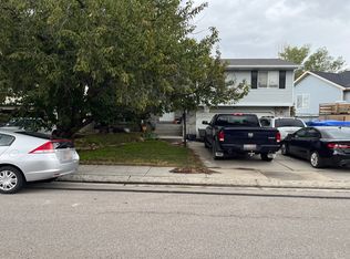 6739 S Beargrass Rd, West Jordan, UT 84081