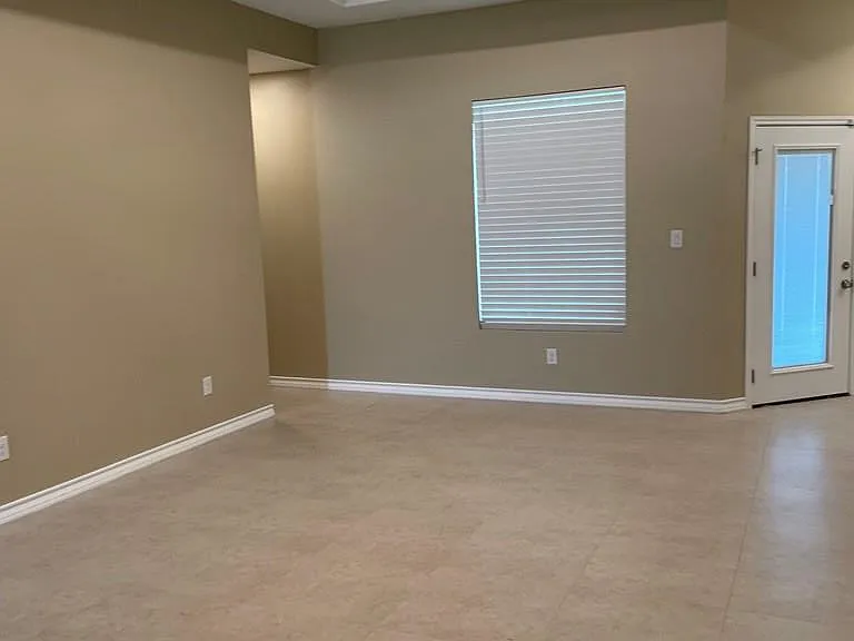 1821 Castillo St — Photo 17