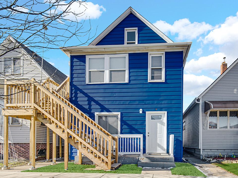 1st image of 5018 Northcote Ave