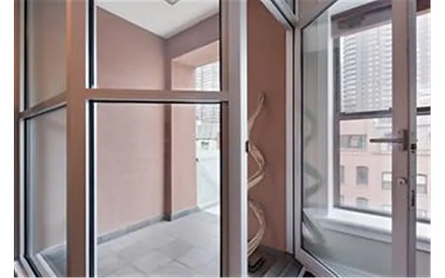 Sold by Douglas Elliman | media 21