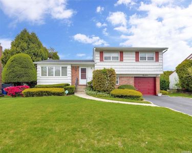 19 Sylvia Lane, Plainview, NY, 11803