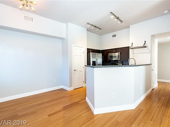 3rd image of 9303 Gilcrease Ave Unit 2251