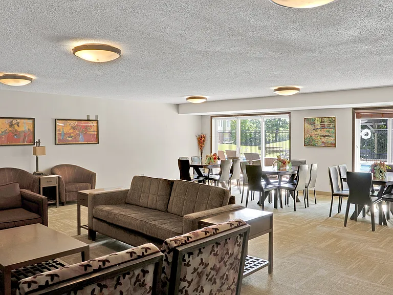 Quail Ridge Apartments — Photo 23