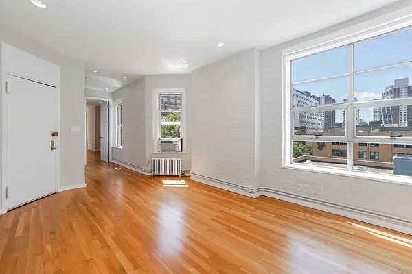 Rented by Bond New York | media 16