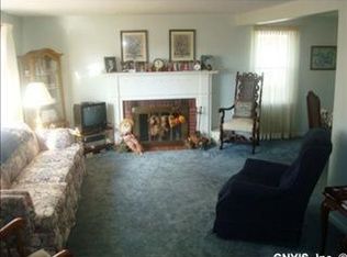 415 Parsons Dr, Syracuse, NY 13219