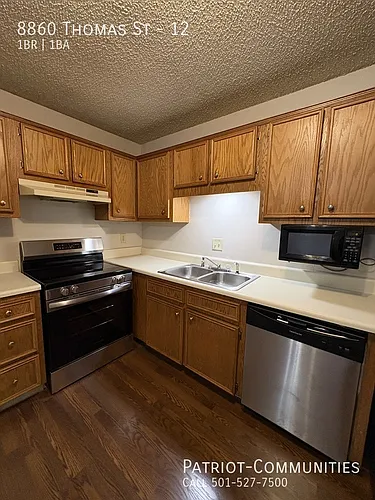8860 Thomas St Photo 1