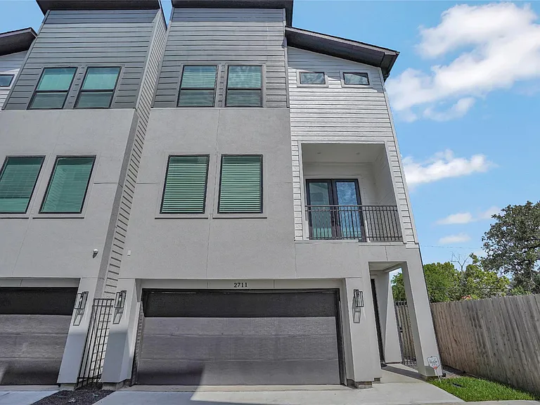 2711 Rosalie St — Photo 30