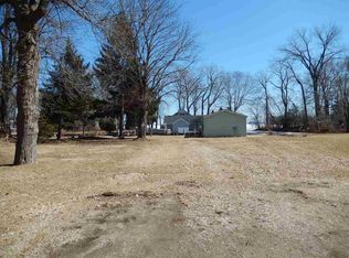 S Point Comfort Rd, Oshkosh, WI 54902