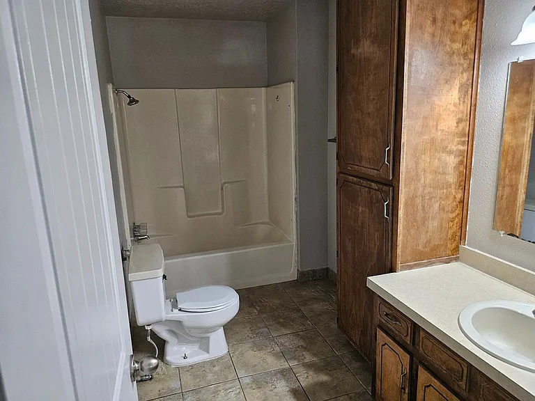1549 Arizona Dr — Photo 5