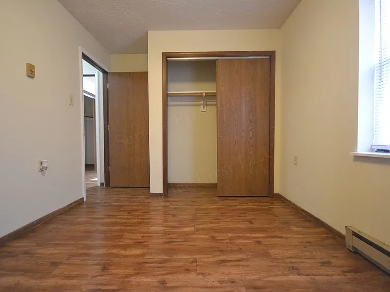 710 Elm Dr — Photo 12
