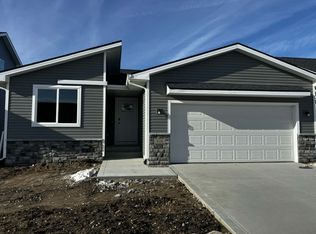 616 NE Oak Ridge Dr, Ankeny, IA 50021