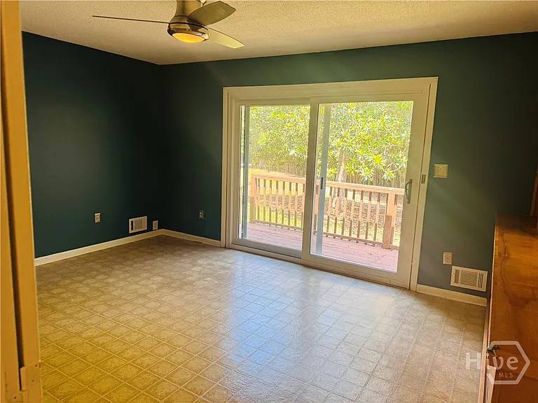 175 Homestead Dr — Photo 10