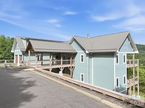 229 Jd Trl, Candler, NC 28715