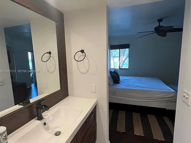 5533 Courtyard Dr #5533 — Photo 18