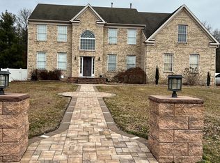27 Tara Dr, Sewell, NJ 08080