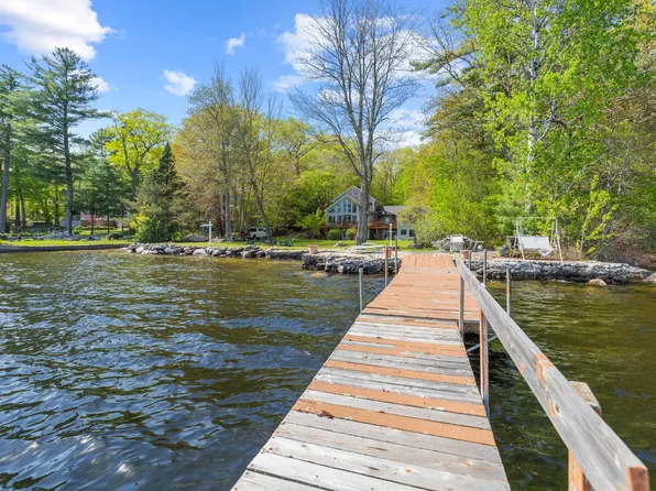 140 DEEP COVE Road, Raymond, ME 04071