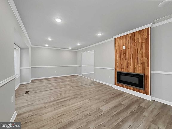 4th image of 5326 Garden Ave