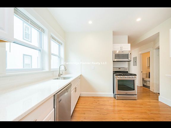 2nd image of 302 Alewife Brook Pkwy #21