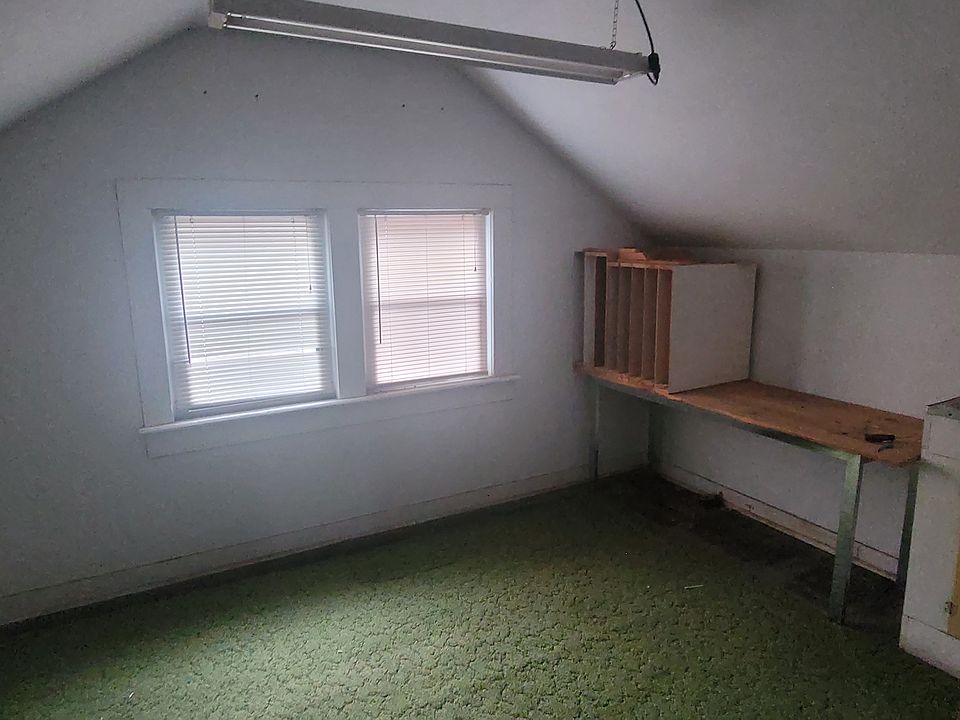 Bedroom, from doorway.