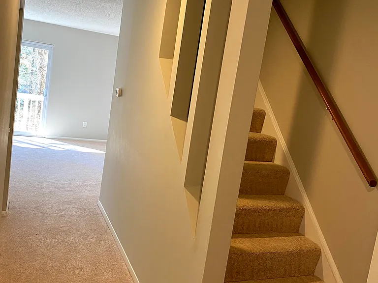 2420 Southgate Sq — Photo 6