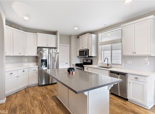 1194 Cambridge Sq, Corona, CA 92882