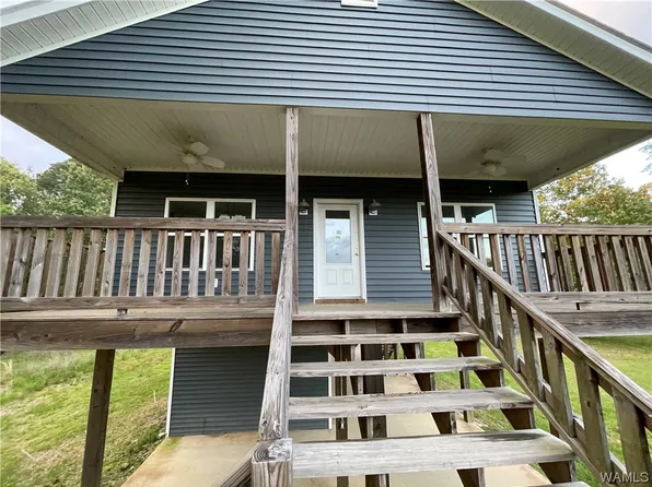 300 Cypress Lake Dr, Pickensville, AL 35447