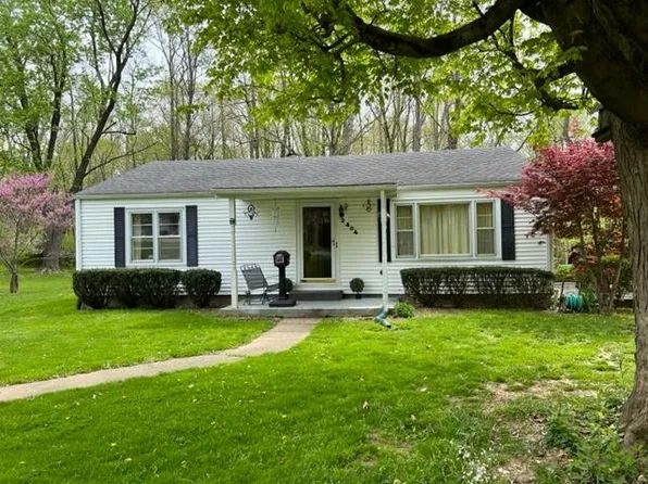 2404 Flint Dr, Connersville, IN 47331