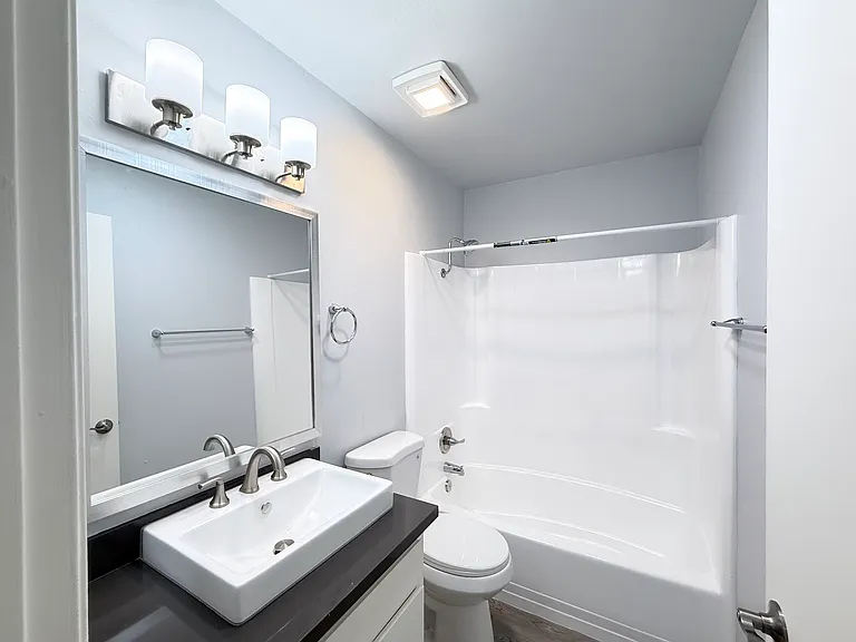 12521 Centralia St #51 — Photo 10