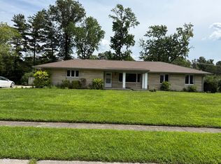223 Carlin Dr, Carmel, IN 46032