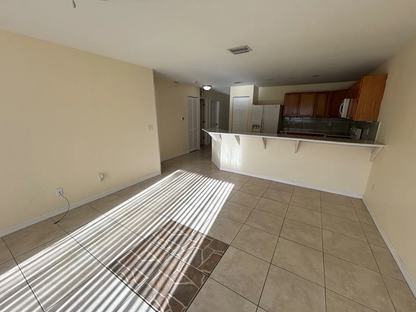 772 Holmes Ave - 772 Holmes Ave — Photo 3