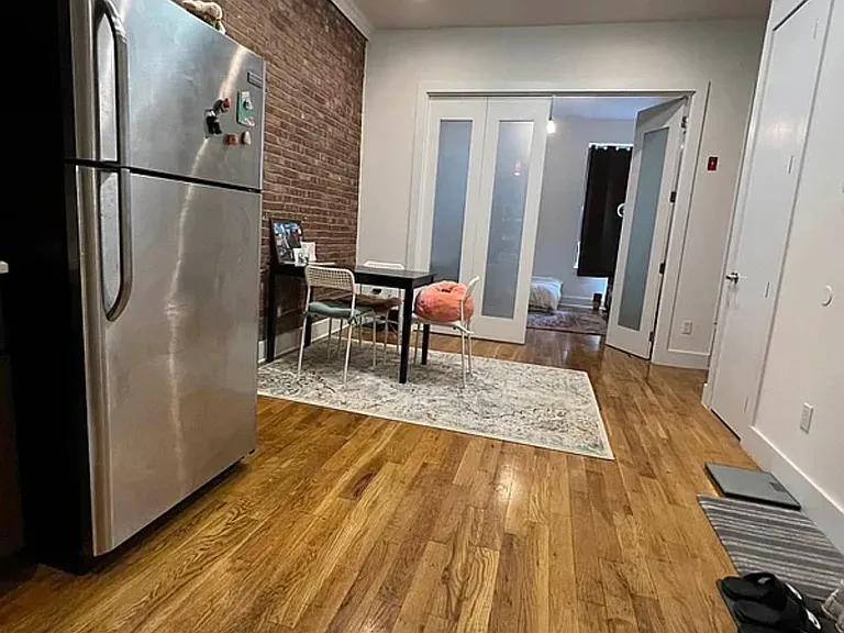 841 Kent Ave #2 — Photo 12