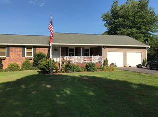 13273 Golden Dr, Sumerduck, VA 22742