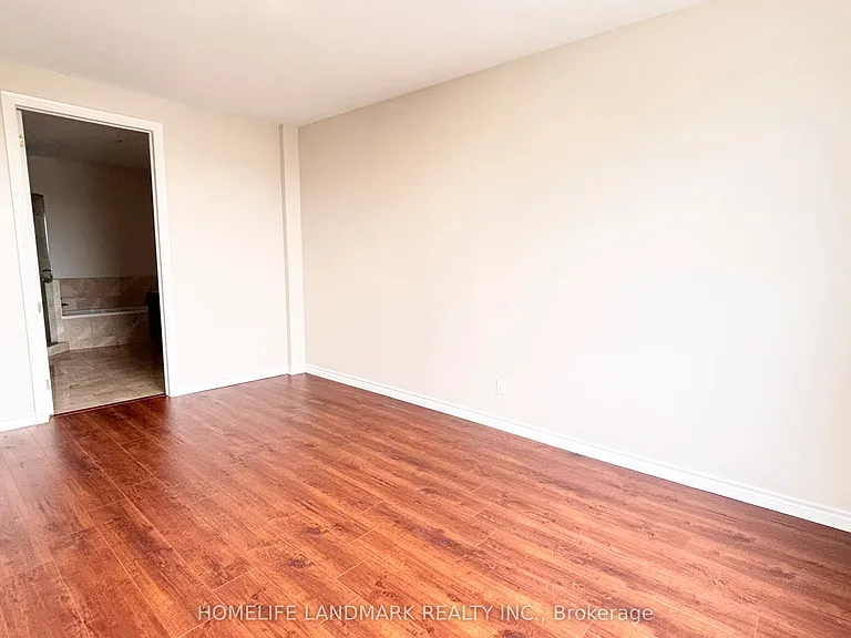 223 Erb St W #501 — Photo 25