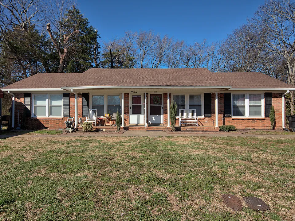 812 Riviera Dr #810