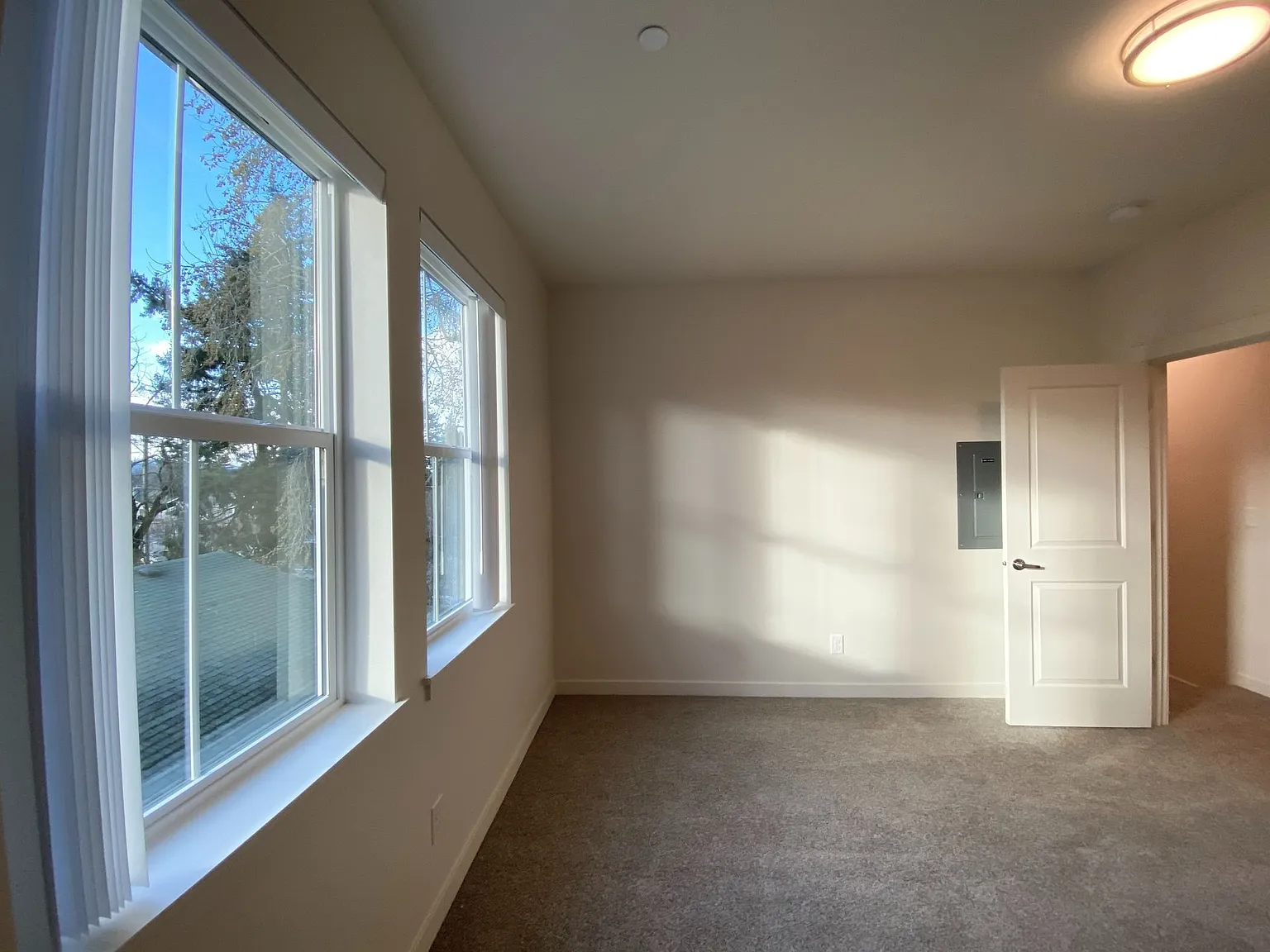 Cecelia Place Apartments — Photo 3