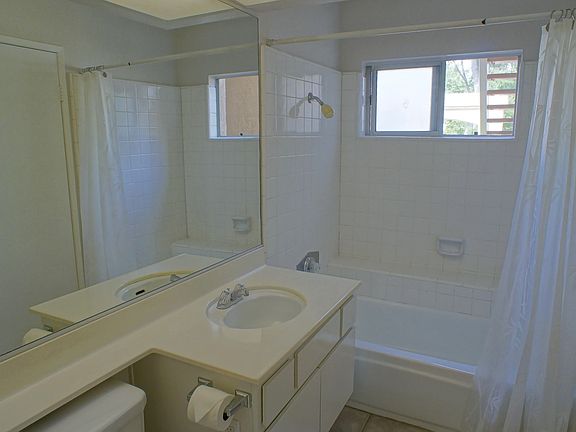 5th image of 23930 Arroyo Park Dr Unit 108