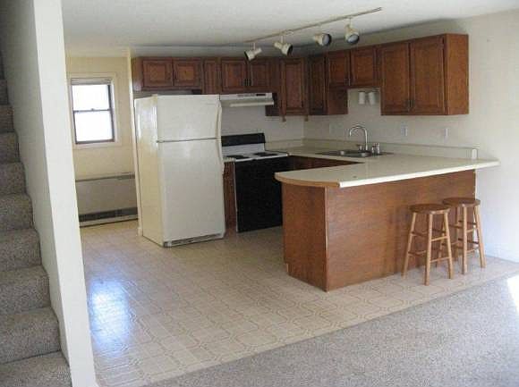 2nd image of 5 Plante St #1