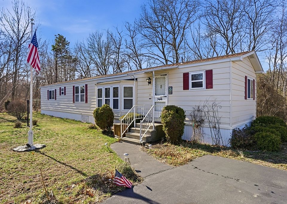 1st image of 131 Leo Dr